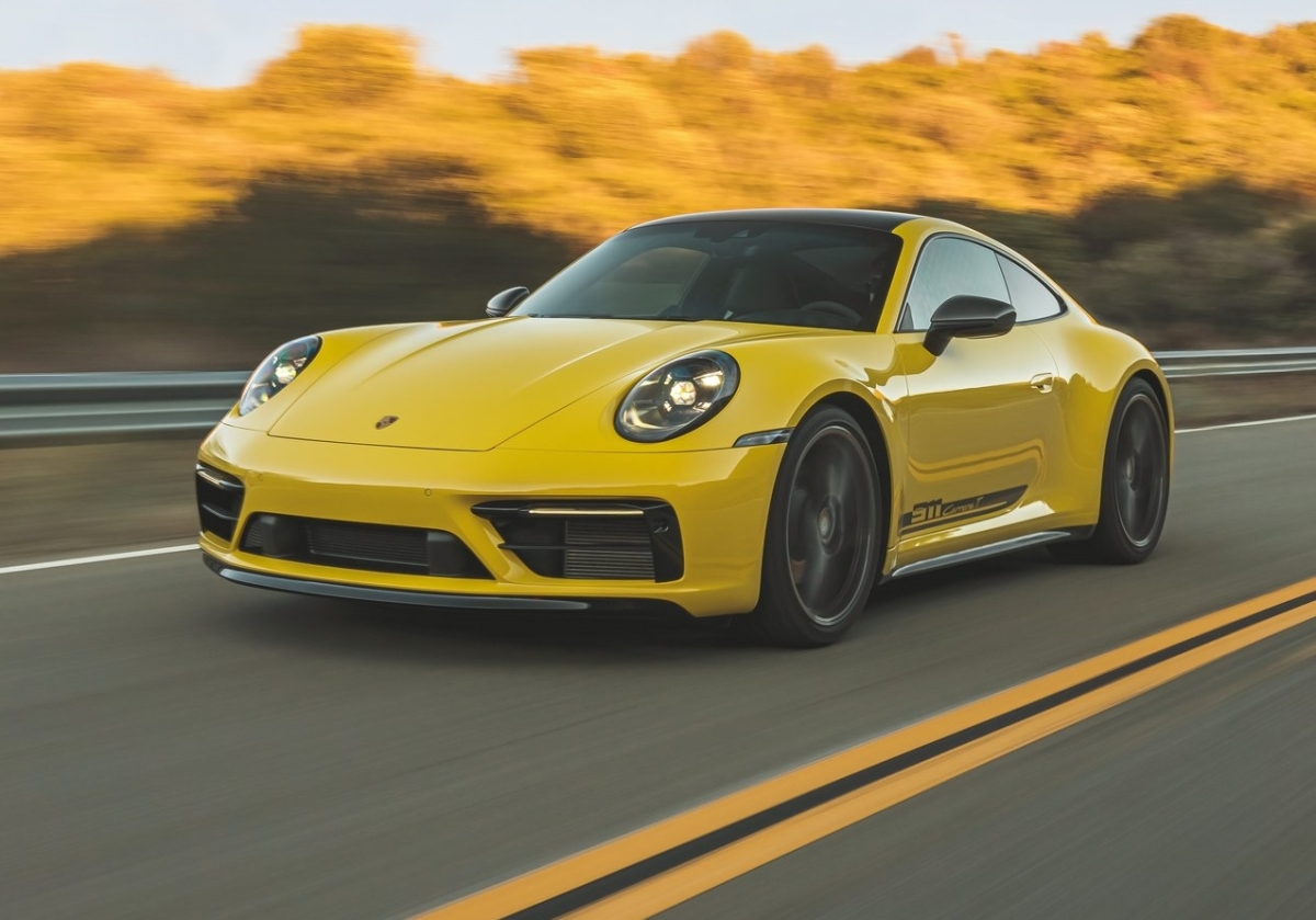 Porsche 911 Carrera T 8
