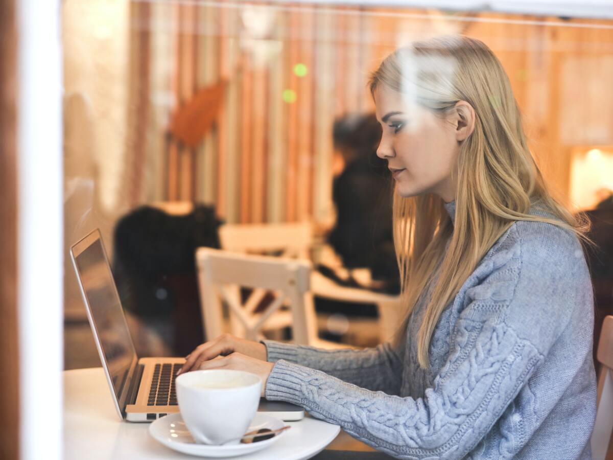 online, laptop, notebook