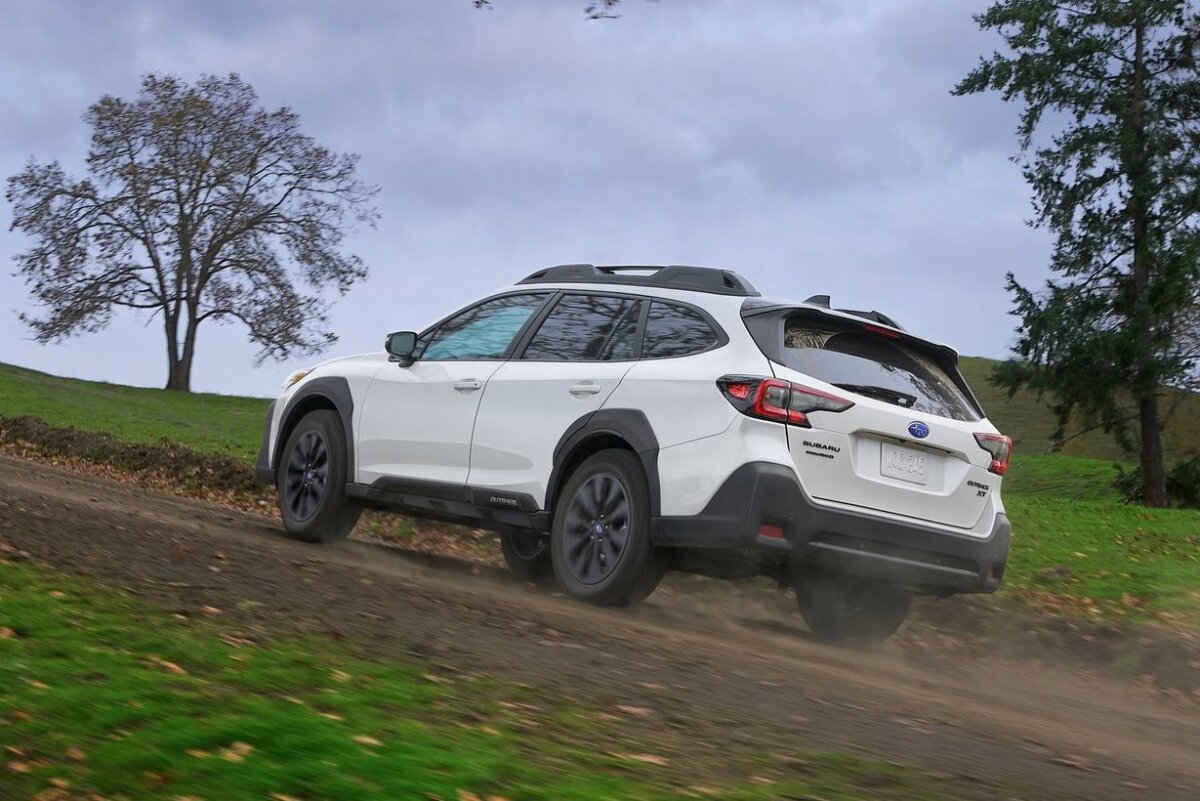 Subaru Outback - 2023
