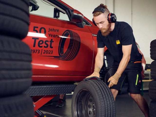 ADAC - test letných pneumatík R16 - 2023