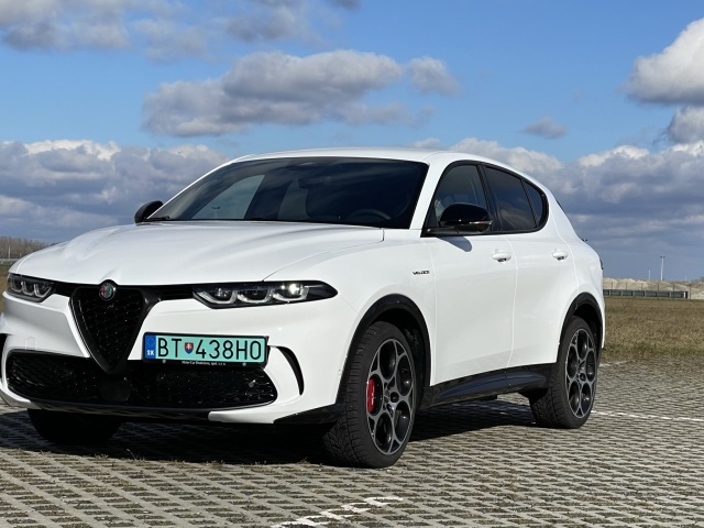 Alfa Romeo Tonale 118 kW (2023)