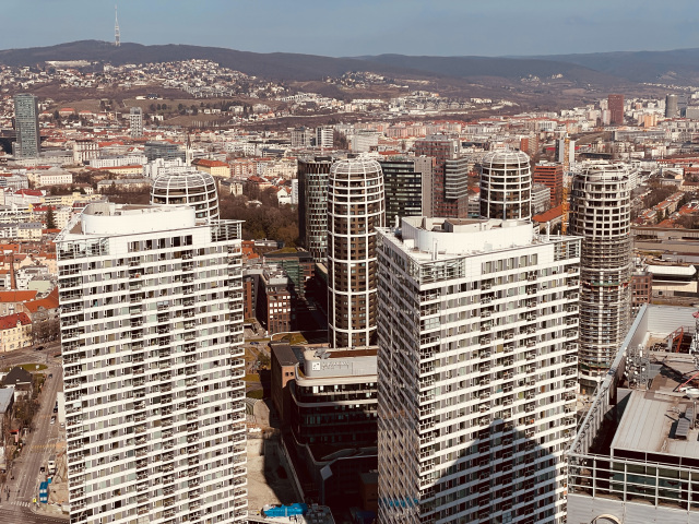 Mesto, Bratislava, bývanie, byty, domy, Eurovea