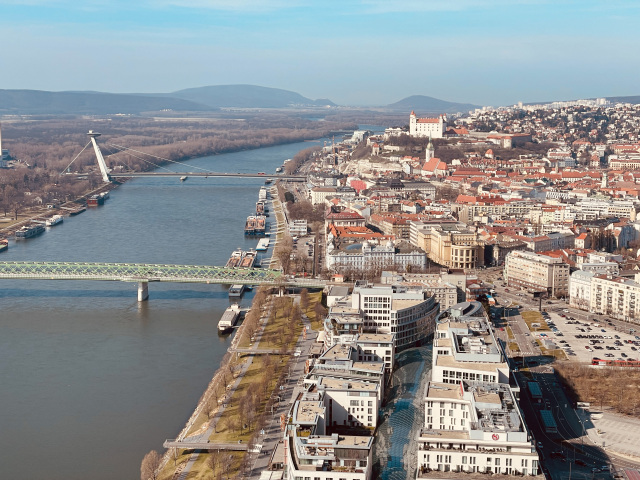 Mesto, Bratislava, bývanie, byty, domy, Eurovea