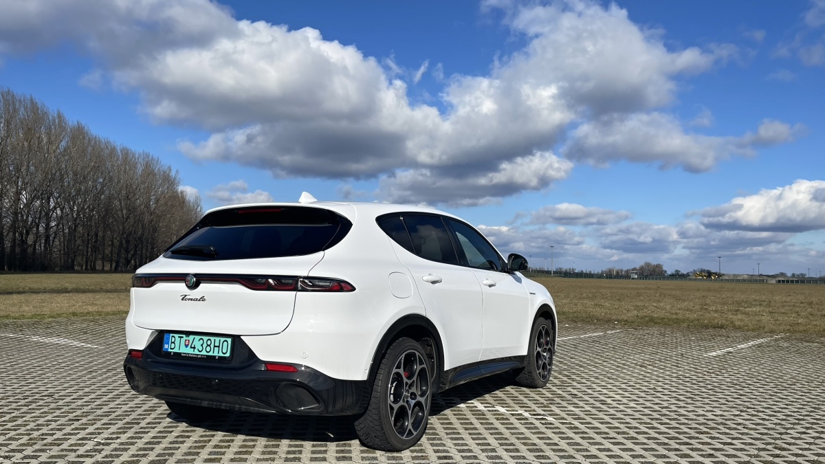 Alfa Romeo Tonale 118 kW (2023)