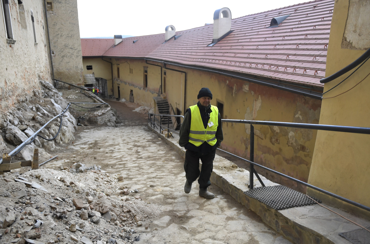 SR hrad Krásna Hôrka projekt obnova posun TK KEX