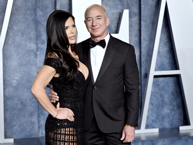 Miliardár Jeff Bezos a jeho partnerka Lauren Sanchez.