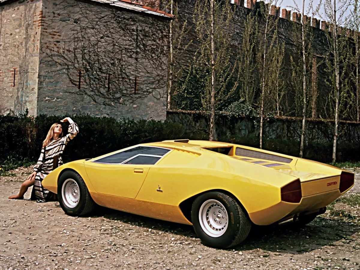 Lamborghini Countach - prototypy 1971 - 1973
