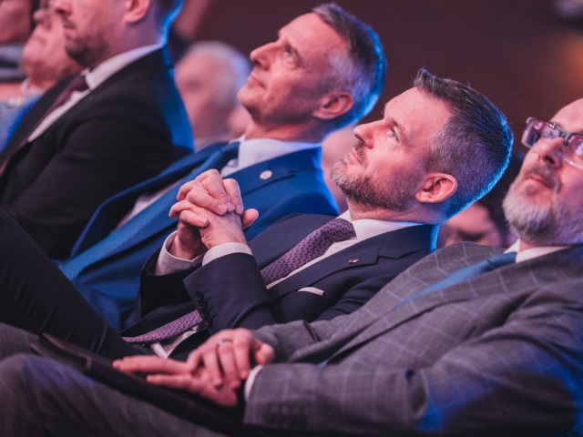 Michal Kaliňák, Peter Pellegrini, Hlas, Banská Bystrica