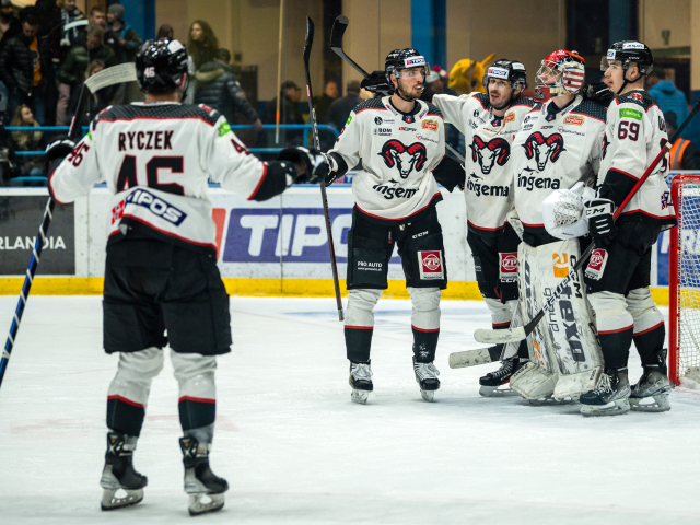 SR hokej extraliga štvrťfinále TEL Spišská Banská Bystrica