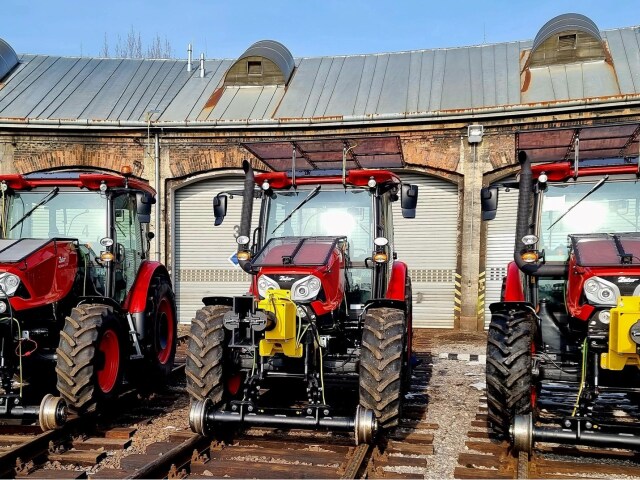 železničný traktor Zetor