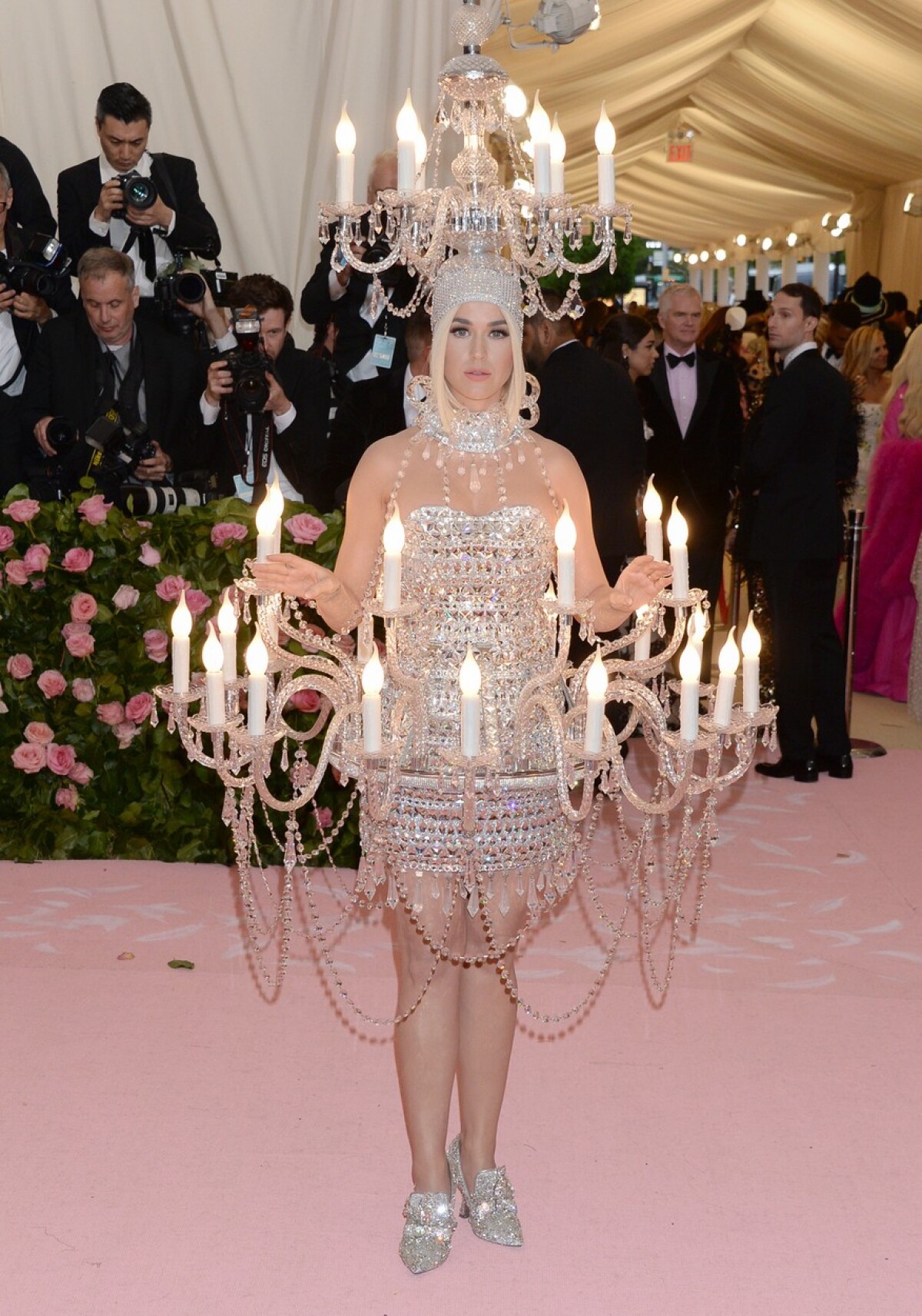 Katy Perry v kreácii moschino