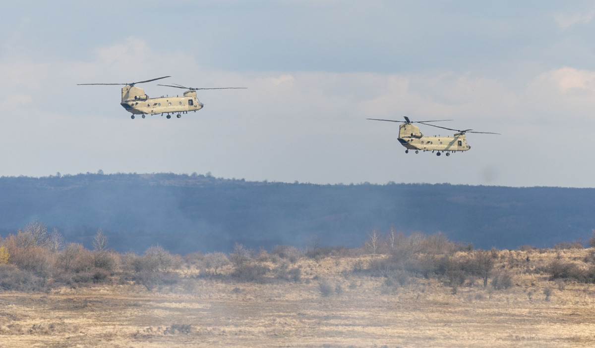 vojenské cvičenie, Slovenský štít 2023, vojaci, armáda, chinook