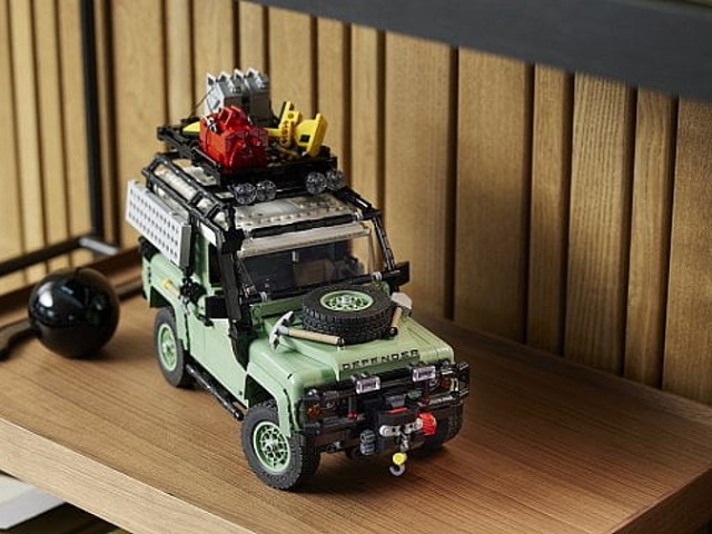 lego-defender