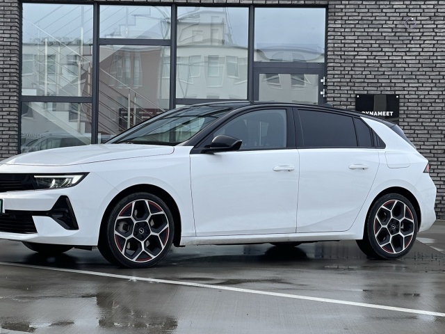 Opel Astra plug-in hybrid (2023)