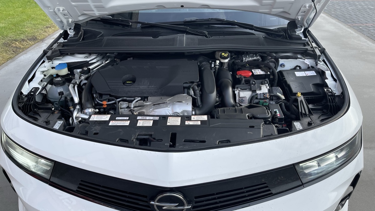 Opel Astra plug-in hybrid (2023)