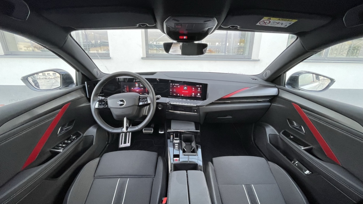 Opel Astra plug-in hybrid (2023)