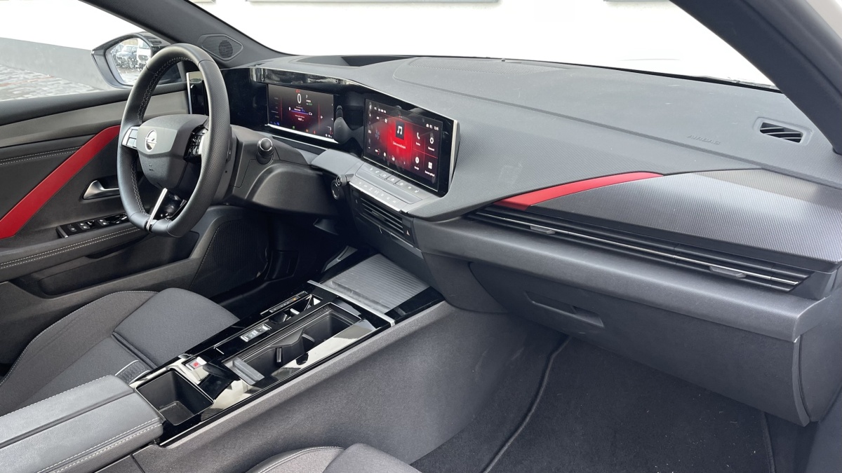 Opel Astra plug-in hybrid (2023)