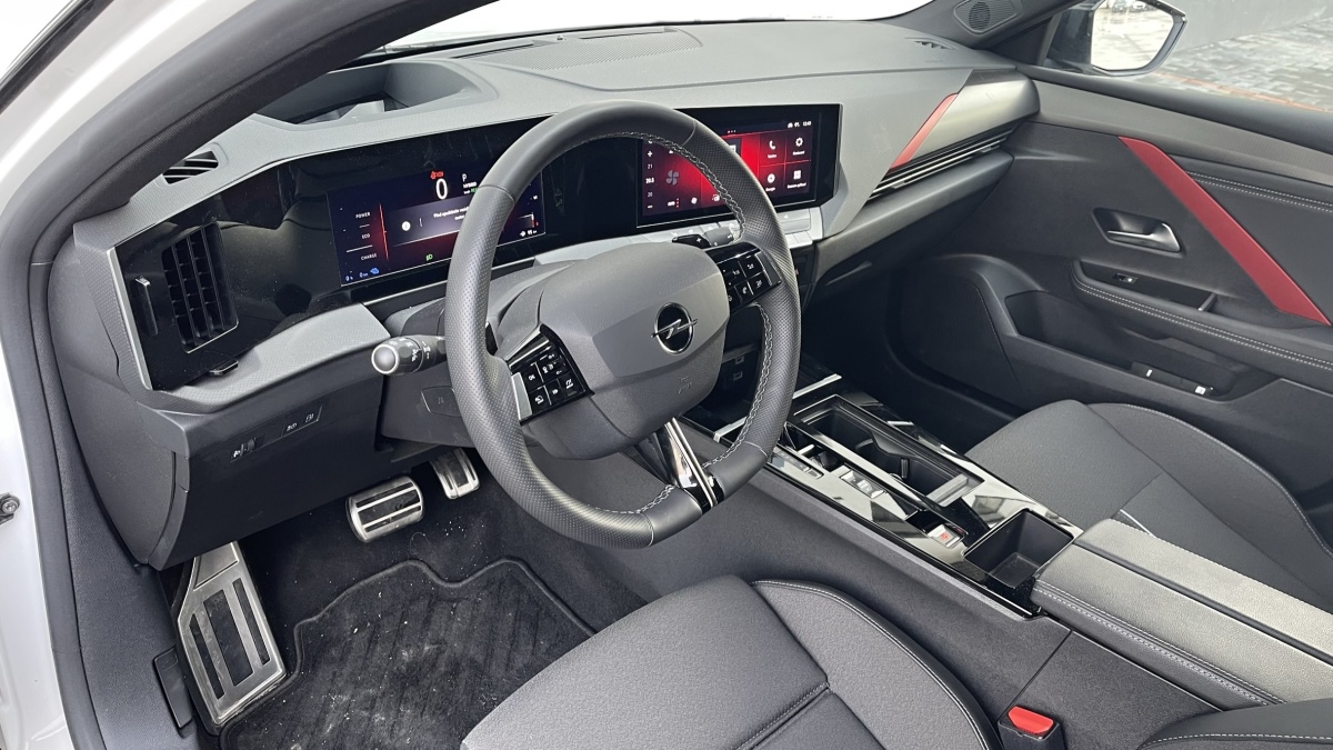 Opel Astra plug-in hybrid (2023)
