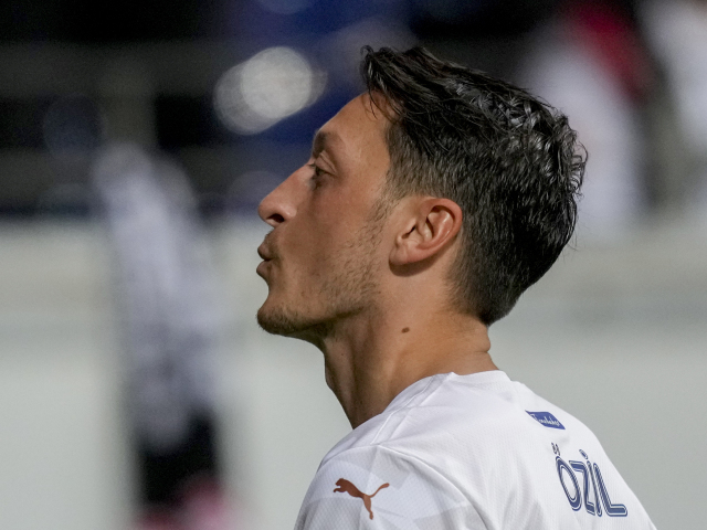 Mesut Özil