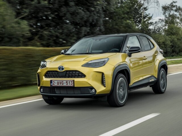 Toyota-Yaris Cross-2021-1600-06