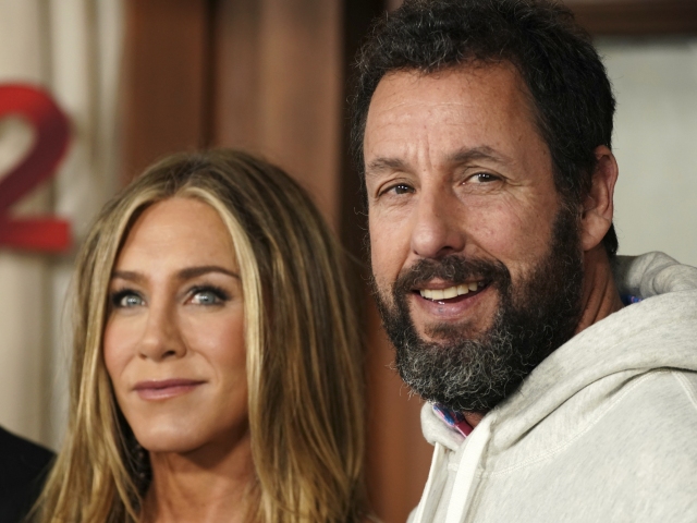 Jennifer Aniston a Adam Sandler
