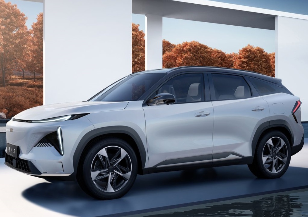 Geely Galaxy L7 1