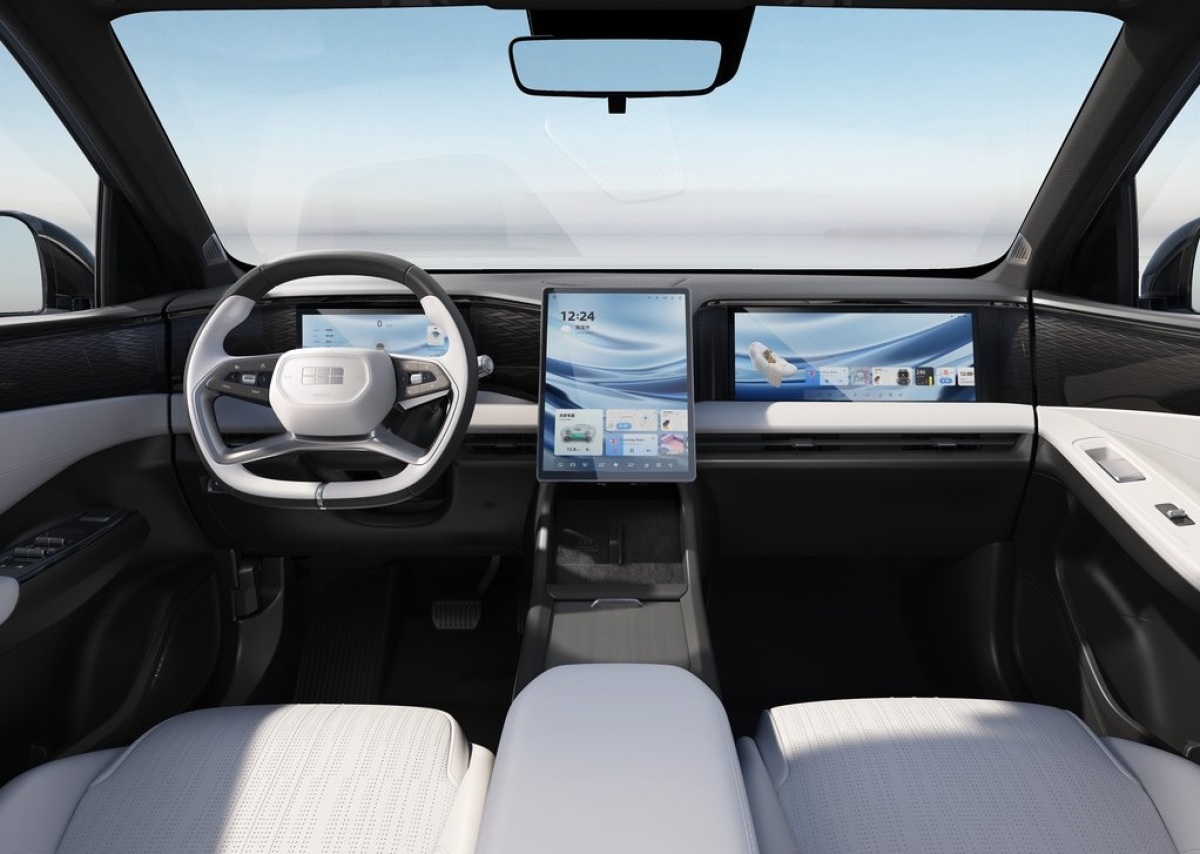 Geely Galaxy L7 12