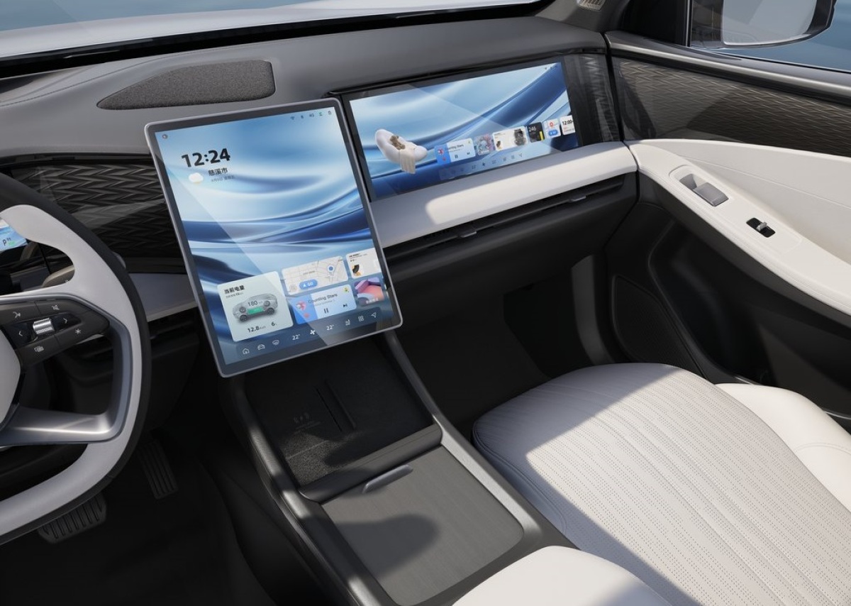 Geely Galaxy L7 16