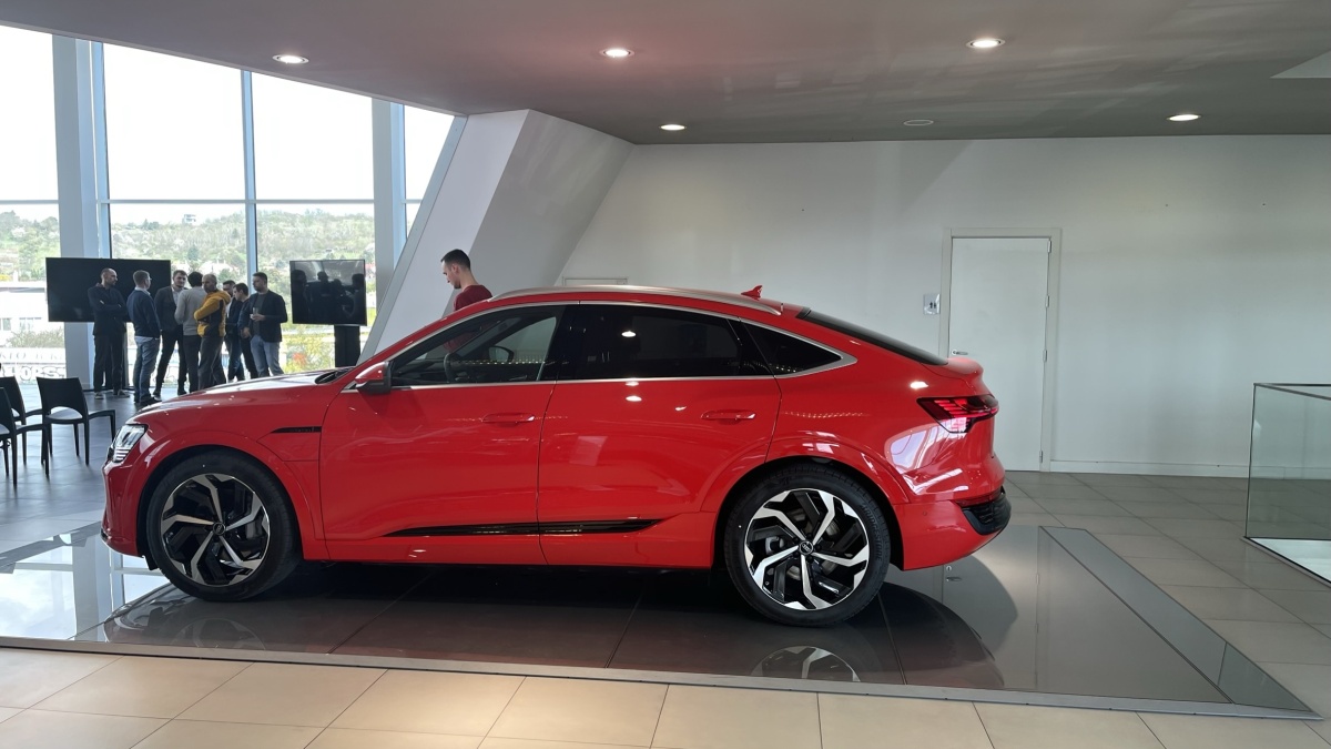 Audi Q8 e-tron (2023)
