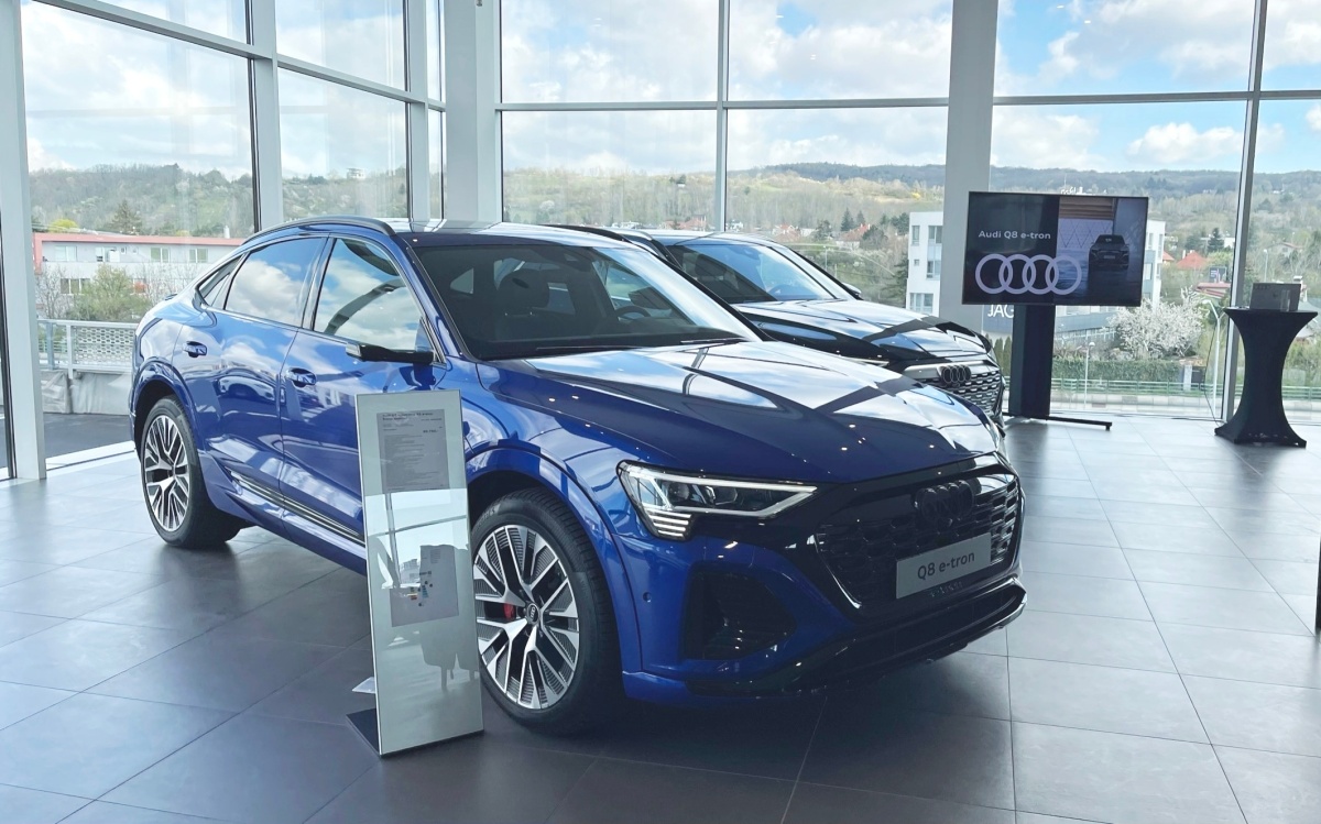 Audi Q8 e-tron (2023)