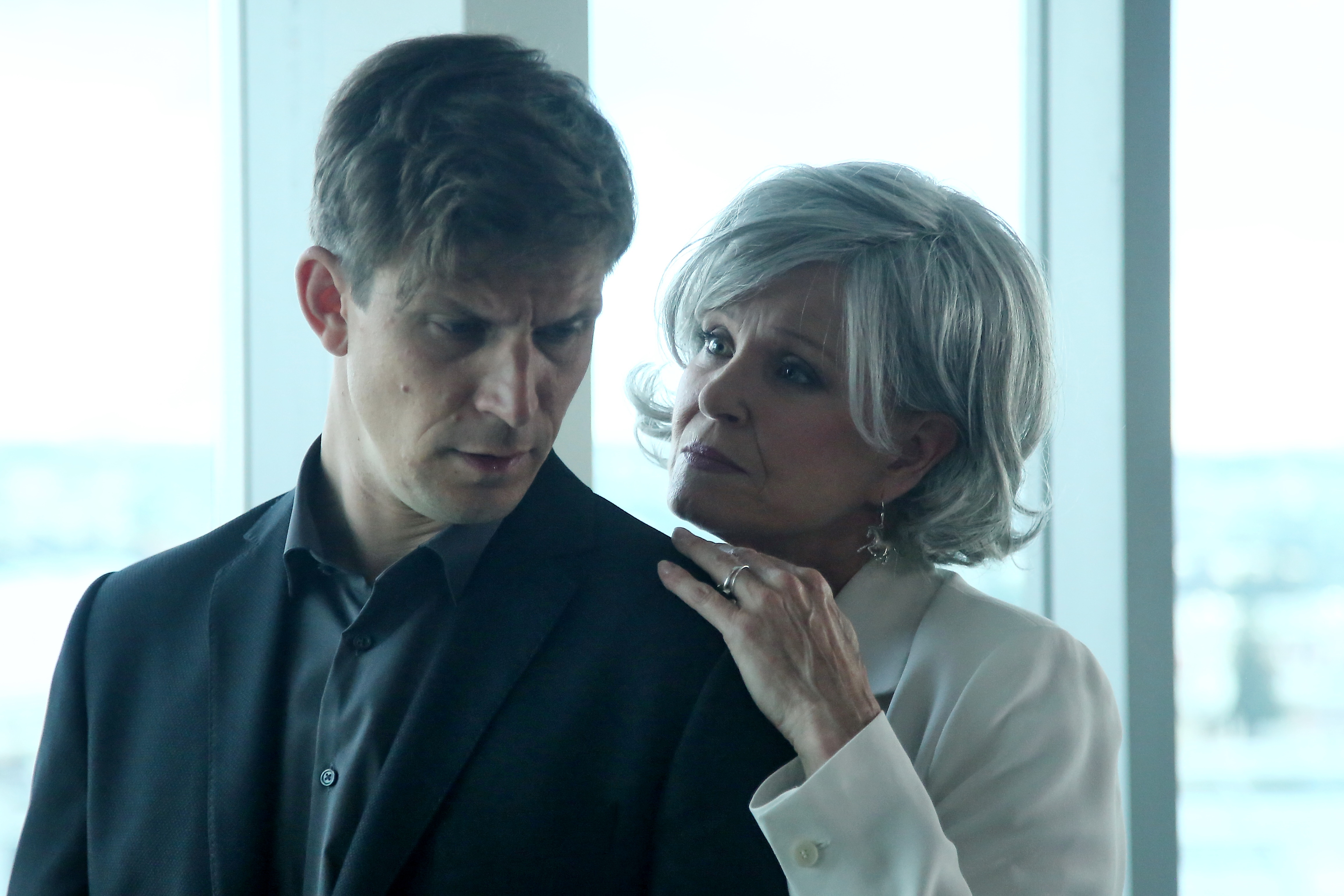 Igor Orozovič a Chantal Poullain v seriáli Půlnoční zpověď.