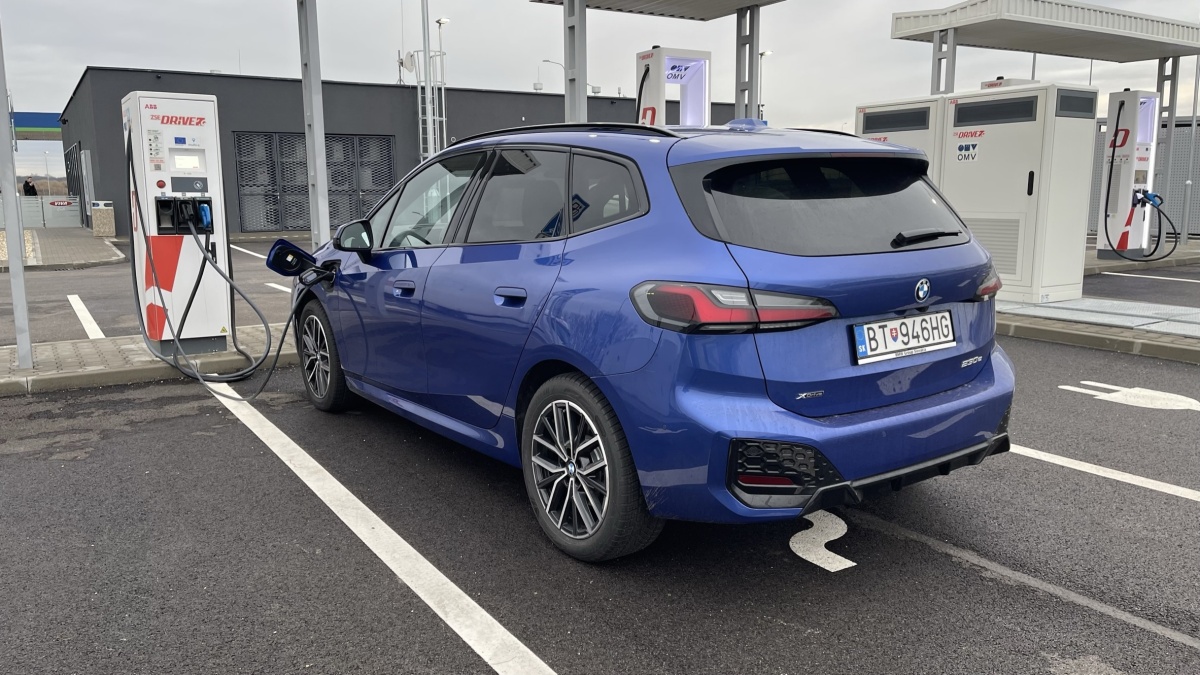 BMW 230e xDrive Active Tourer (2023)