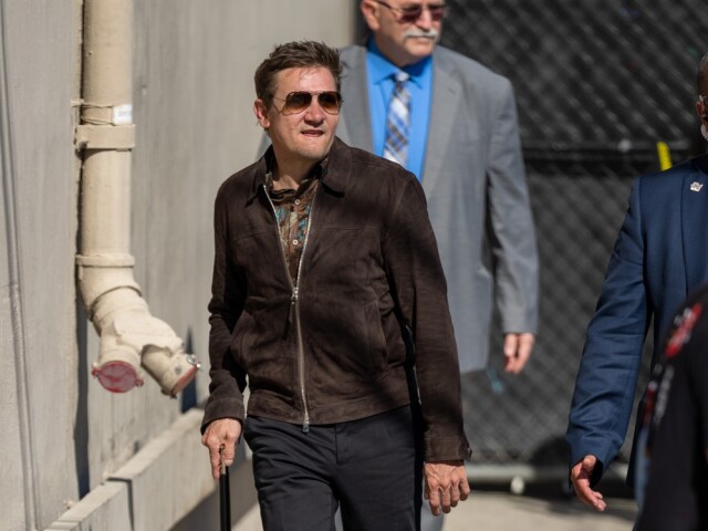 Jeremy Renner 