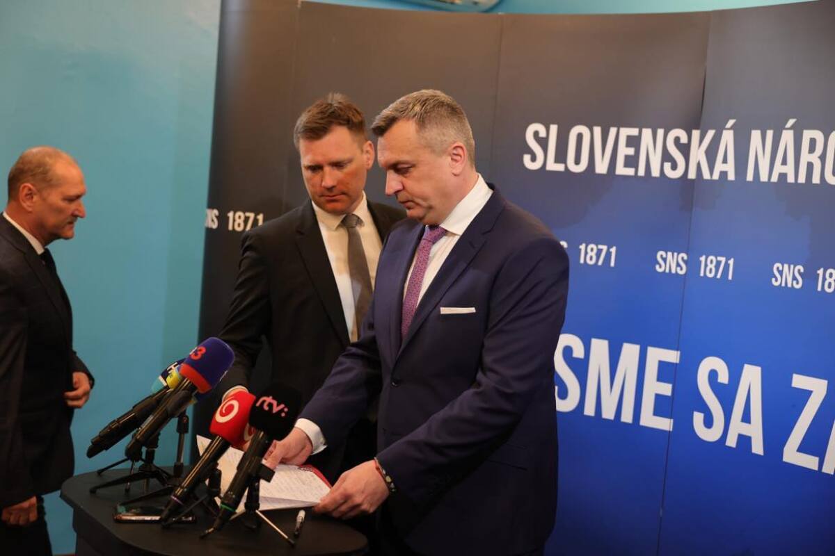 Andrej Danko, Tomáš Taraba, SNS, spájanie, Filip Kuffa