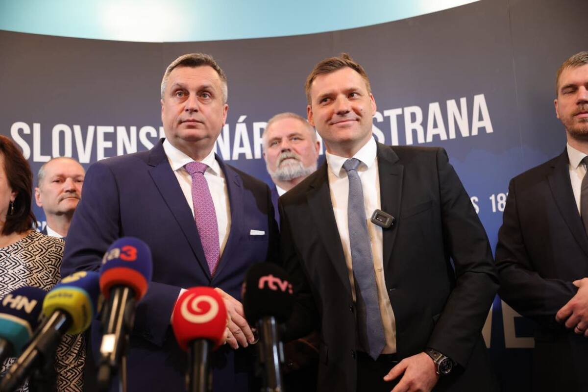 Andrej Danko, Tomáš Taraba, SNS, spájanie, Filip Kuffa