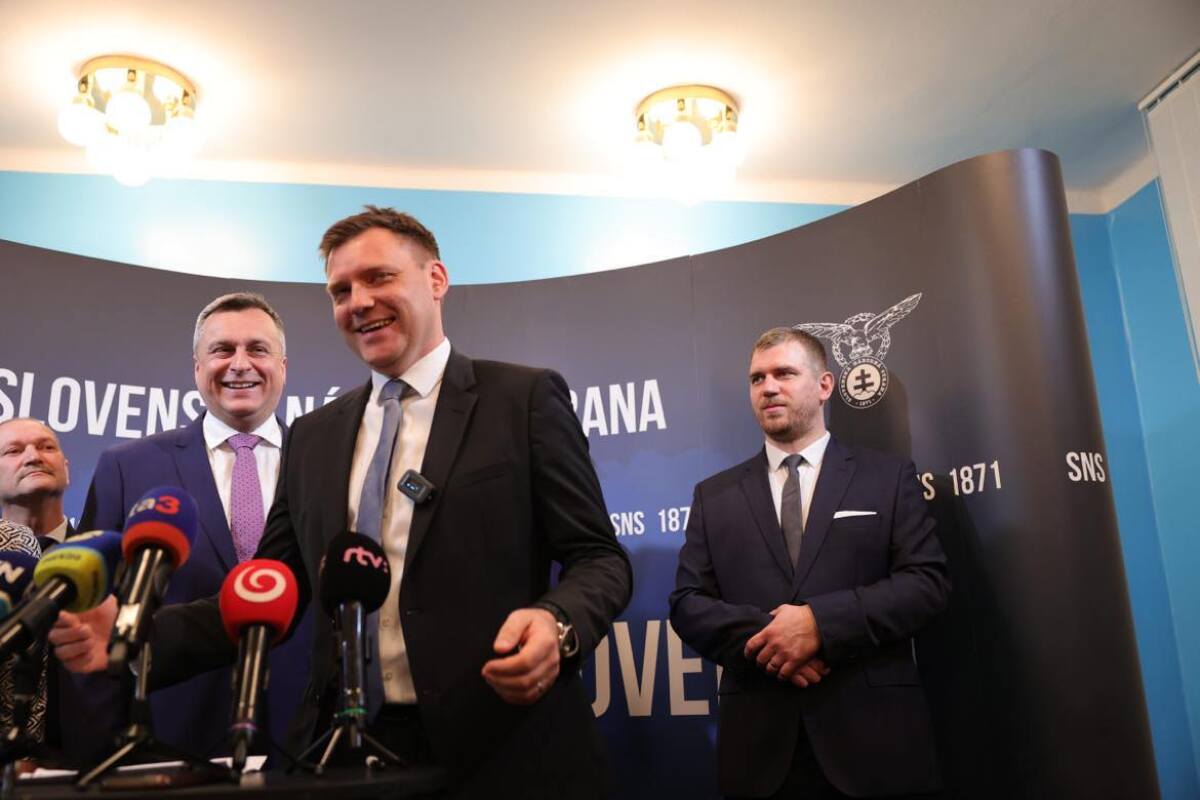 Andrej Danko, Tomáš Taraba, SNS, spájanie, Filip Kuffa