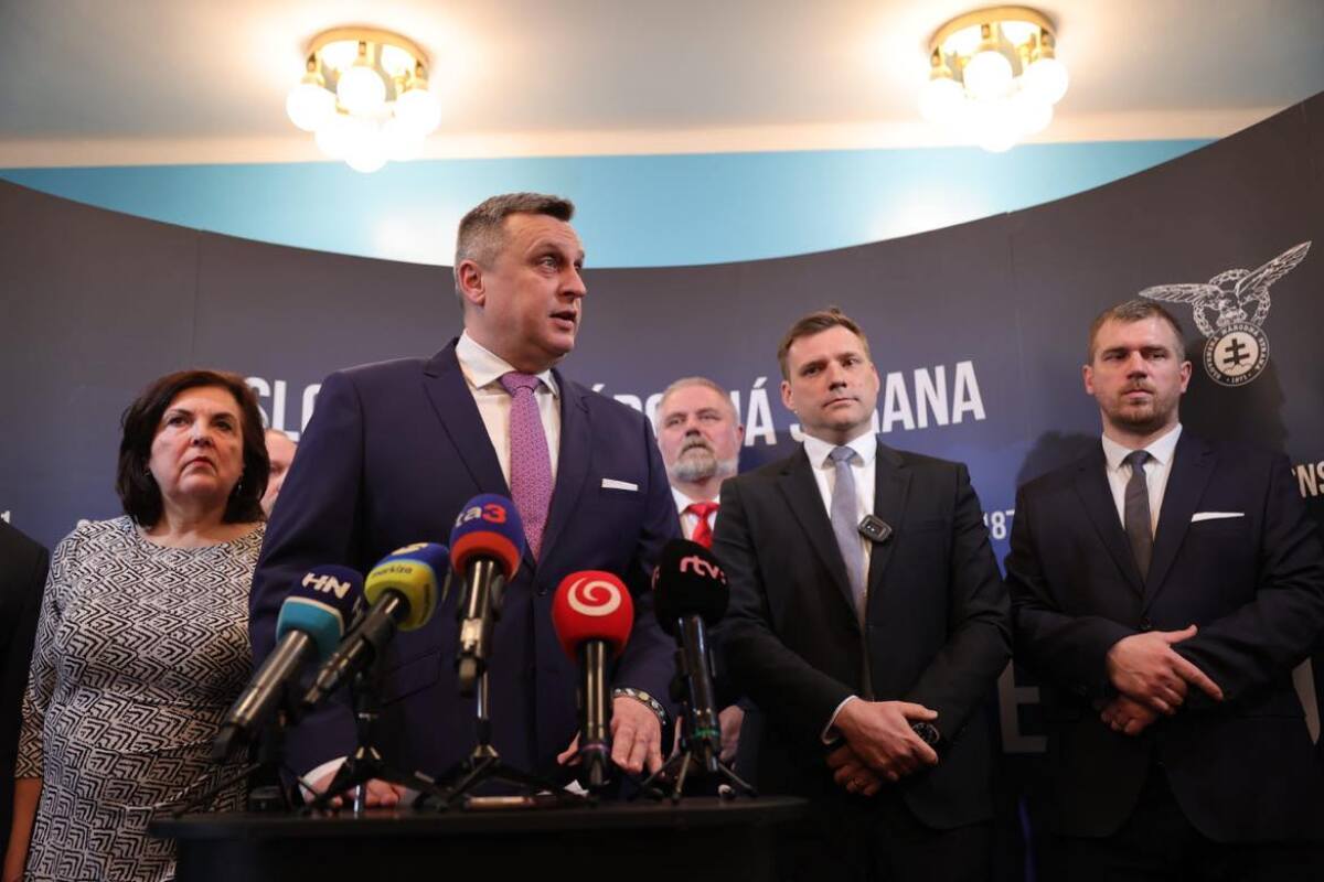 Andrej Danko, Tomáš Taraba, SNS, spájanie, Filip Kuffa