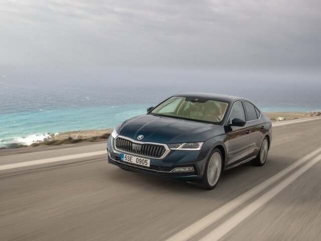 Skoda-Octavia-2020-1600-09