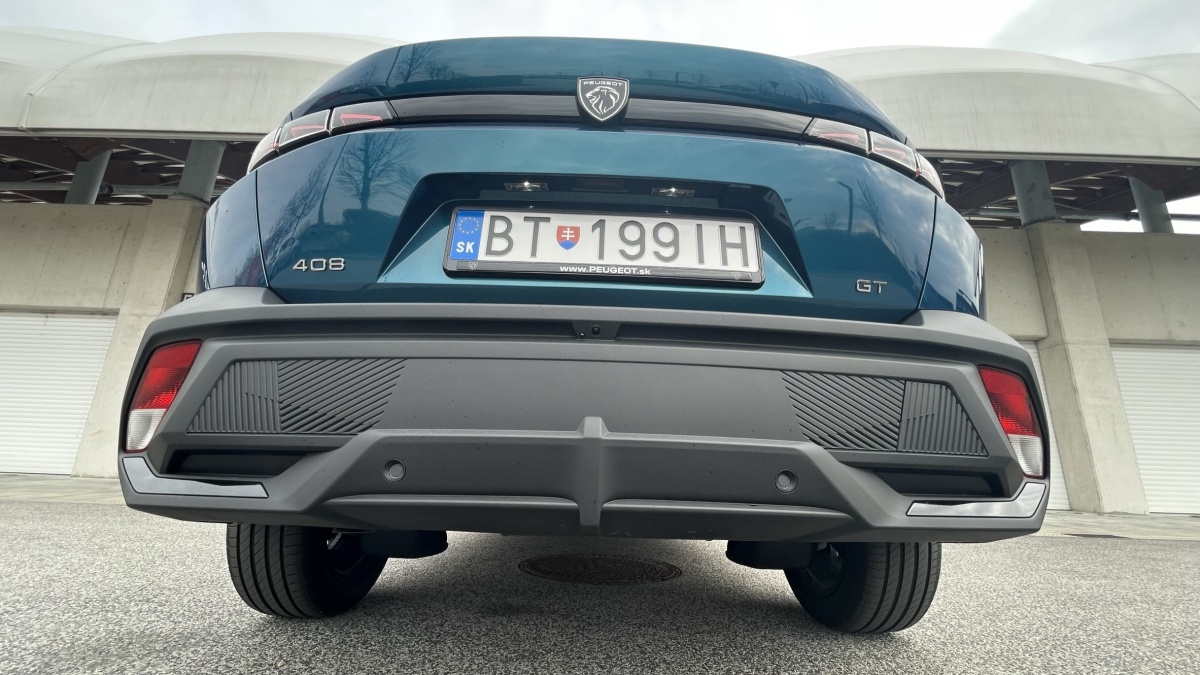 Peugeot 408 1.2 PureTech 130k EAT8 (2023)