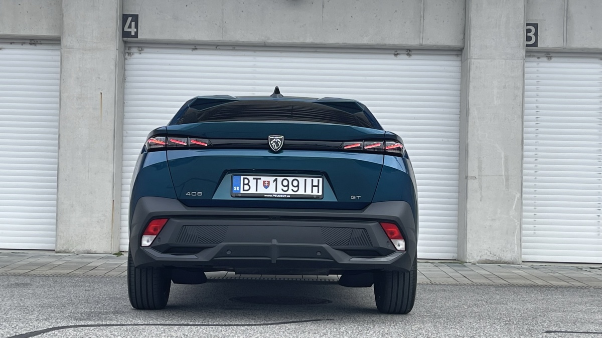 Peugeot 408 1.2 PureTech 130k EAT8 (2023)