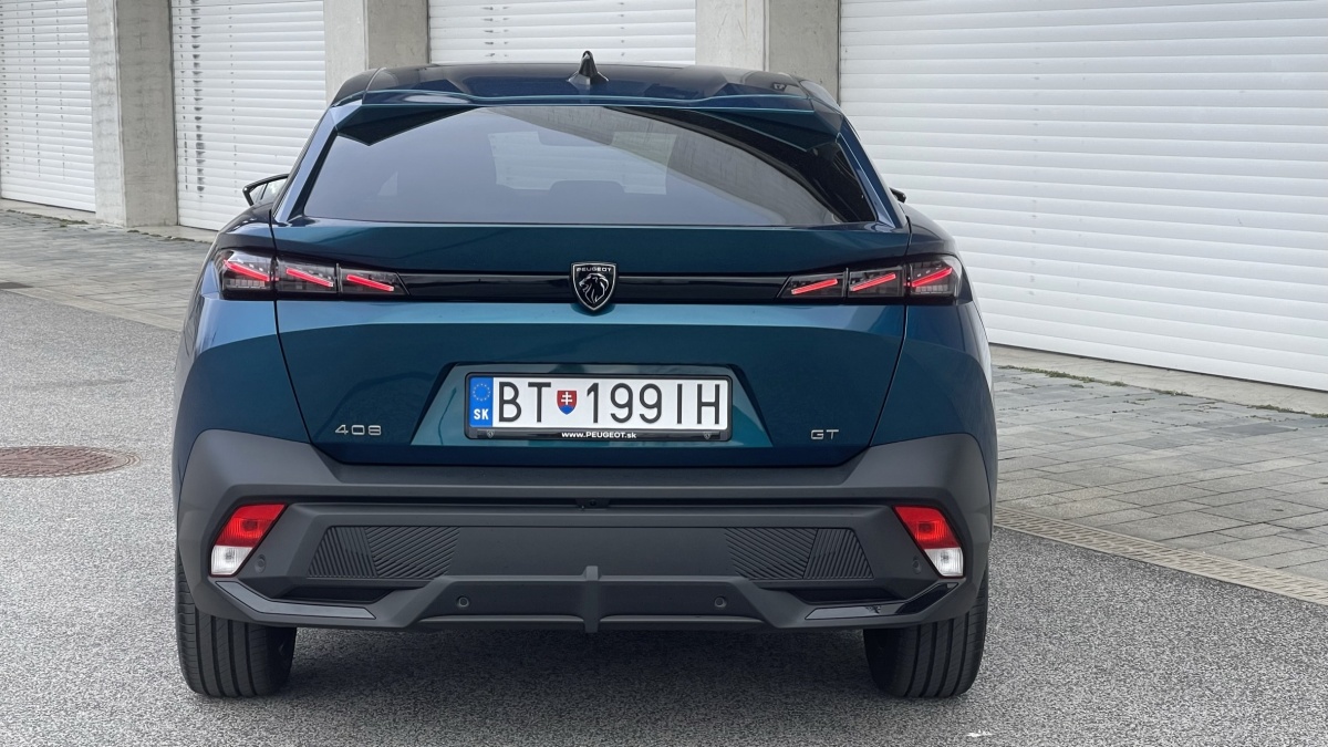 Peugeot 408 1.2 PureTech 130k EAT8 (2023)