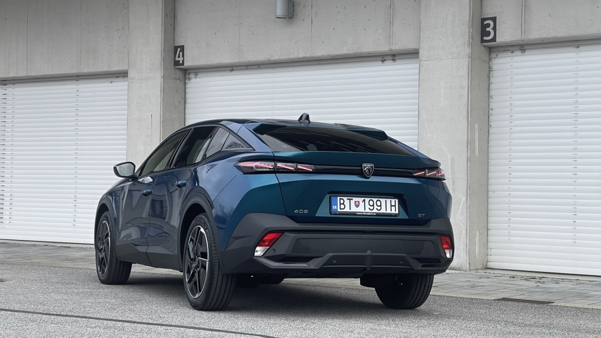 Peugeot 408 1.2 PureTech 130k EAT8 (2023)