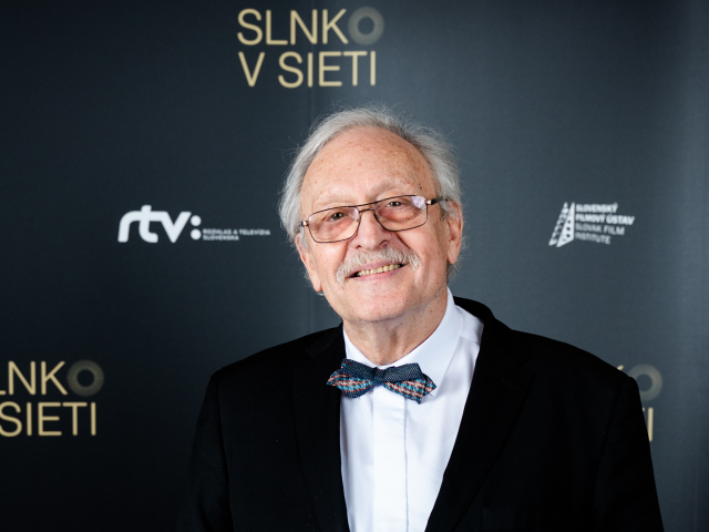 kovár