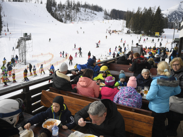 SR Vysoké Tatry Lyžovanie Prázdniny Jarné POX