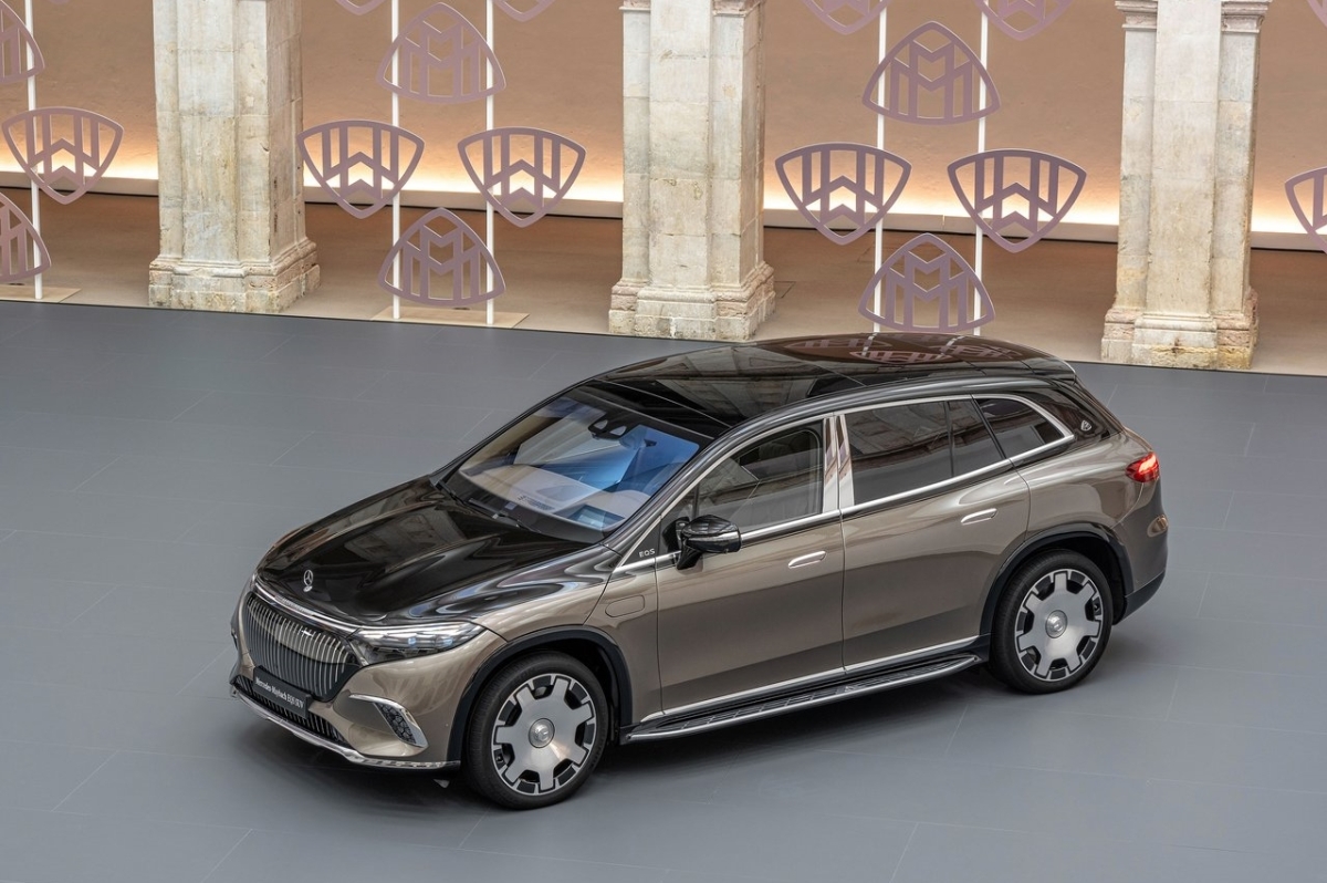 Mercedes-Maybach EQS SUV 5