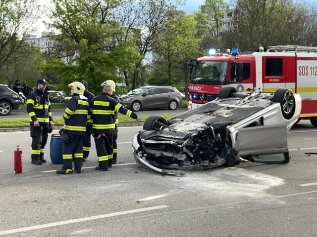nehoda na Pajštúnskej ulici v Bratislave