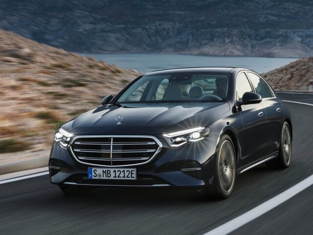 Mercedes-Benz E-Class - 2023