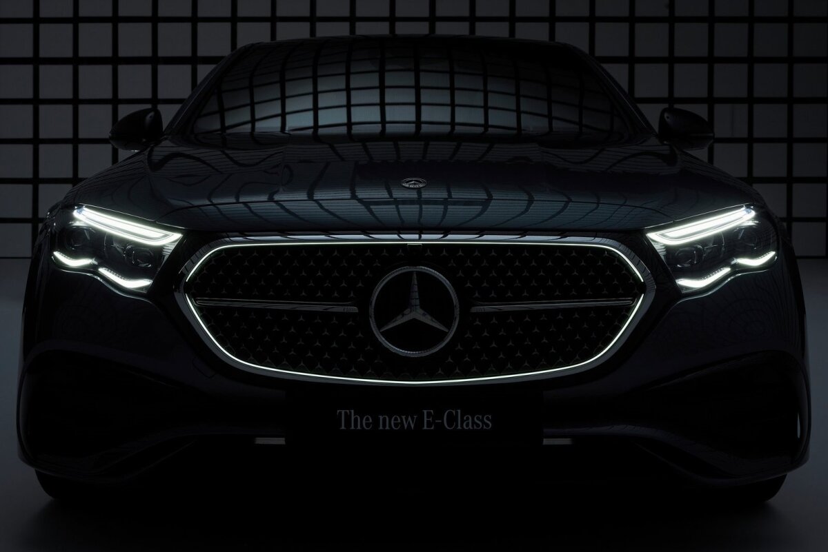 Mercedes-Benz E-Class - 2023