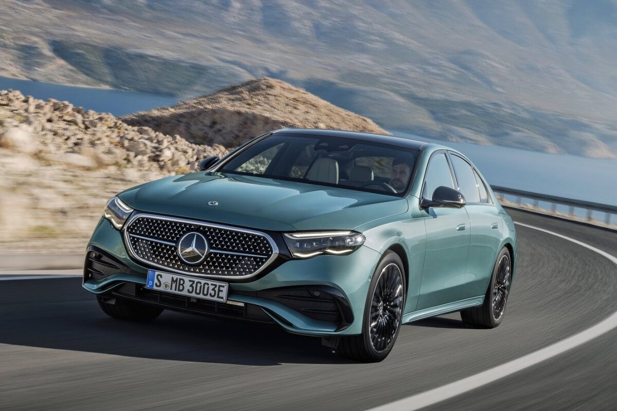 Mercedes-Benz E-Class - 2023