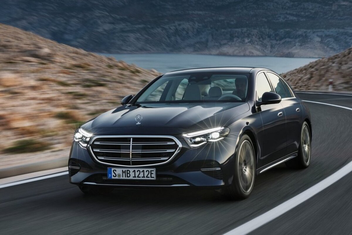 Mercedes-Benz E-Class - 2023